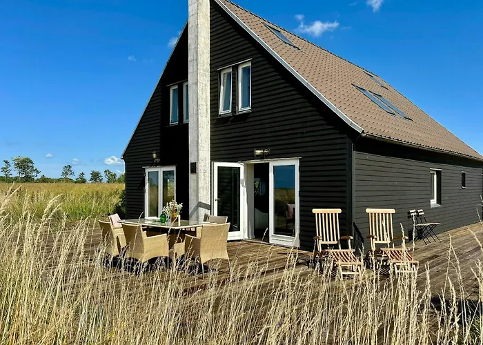 Modern House At Frederiksdal * Harpelunde